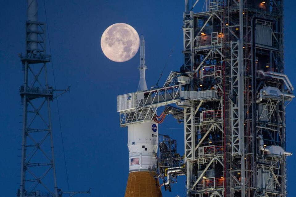 Watch Live: NASA names 4 astronauts for next Artemis mission