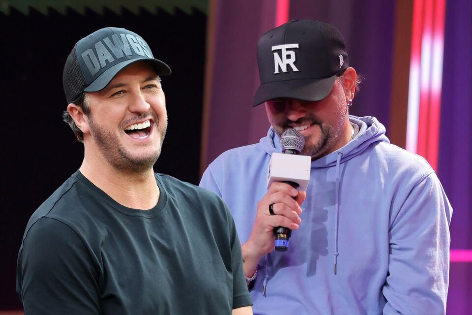 Luke Bryan Cracks Jokes About Jason Aldean's Golf Game - NewsBreak
