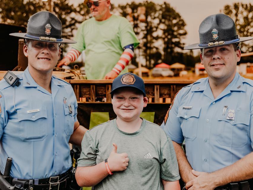 Community rallies behind Georgia boy mauled by dogs, showing support ...