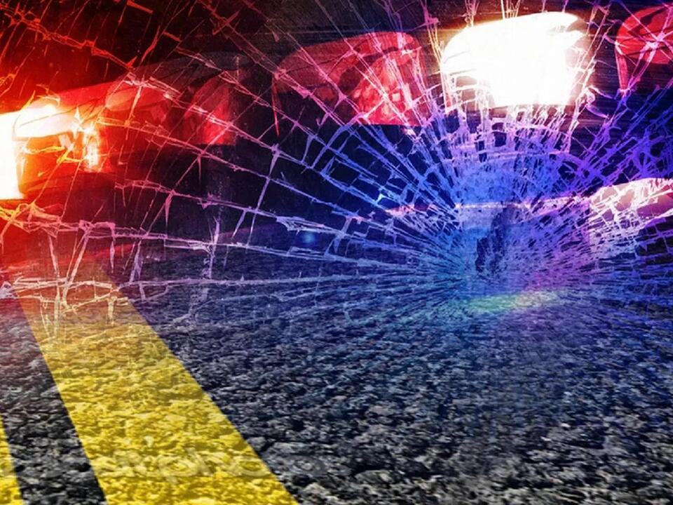 Anamosa woman hospitalized after car crash on Highway 1