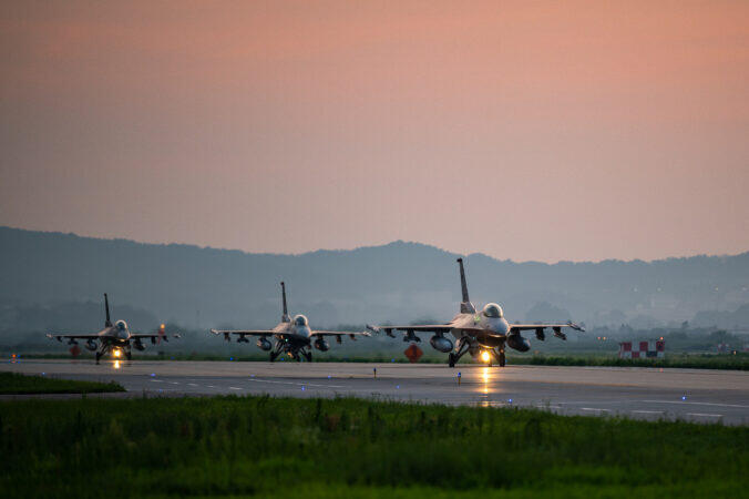 US, S. Korea Scale Back Exercise on Trump’s Orders as PACAF Reviews Drills