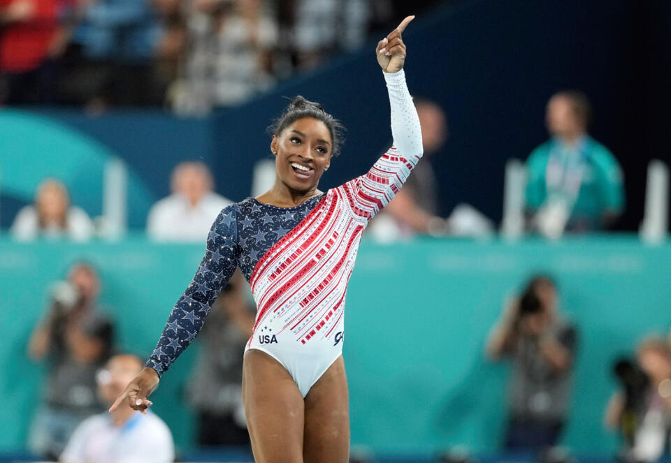Simone Biles Shows Off New Six-Figure Gift After Historic Olympic Run ...
