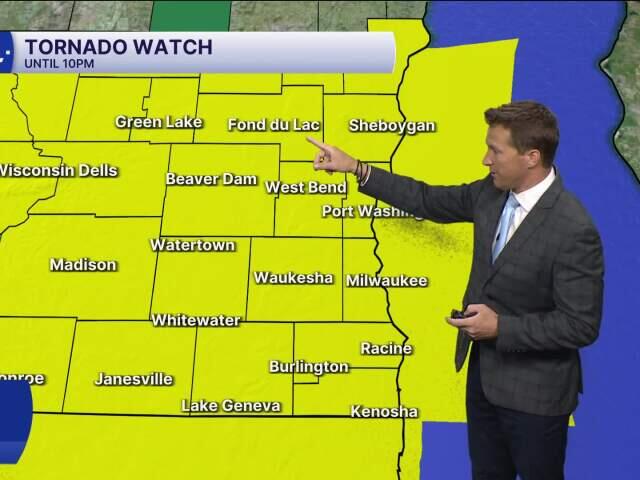 Live updates: Severe storms hit southeast Wisconsin Tuesday evening ...