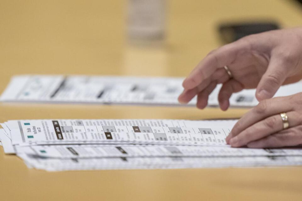 Absentee Voting for 2026 Midterm Election Begins in Rochester & Across ...