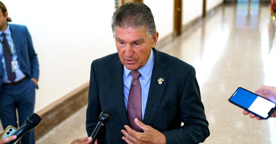 Manchin defends climate, tax deal with Schumer in multi-show blitz - Vimarsana News