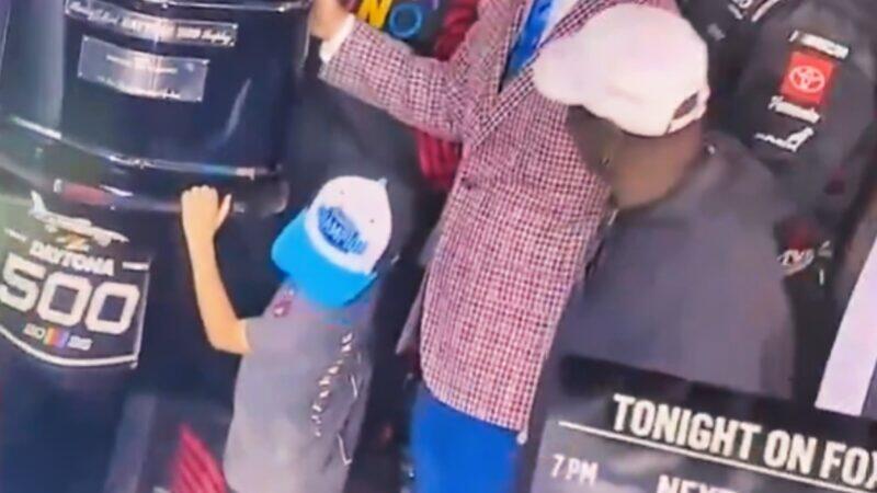 Michael Jordan Taking Serious Heat Online After Camera Caught ...