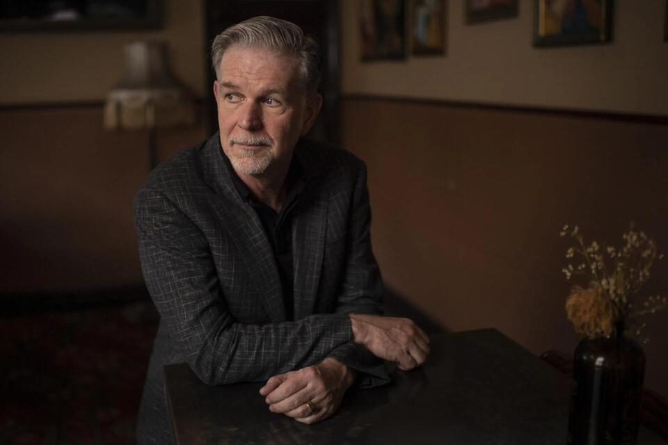 Image for Tim Cook and Reed Hastings just showed every CEO how to leave gracefully