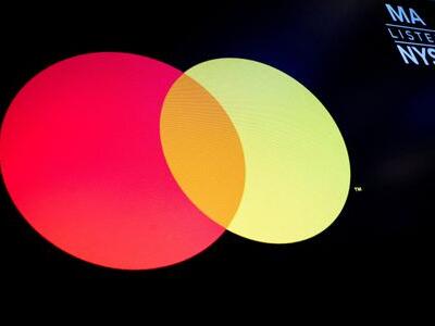 Visa, Mastercard $30 billion swipe fee settlement rejected by US judge