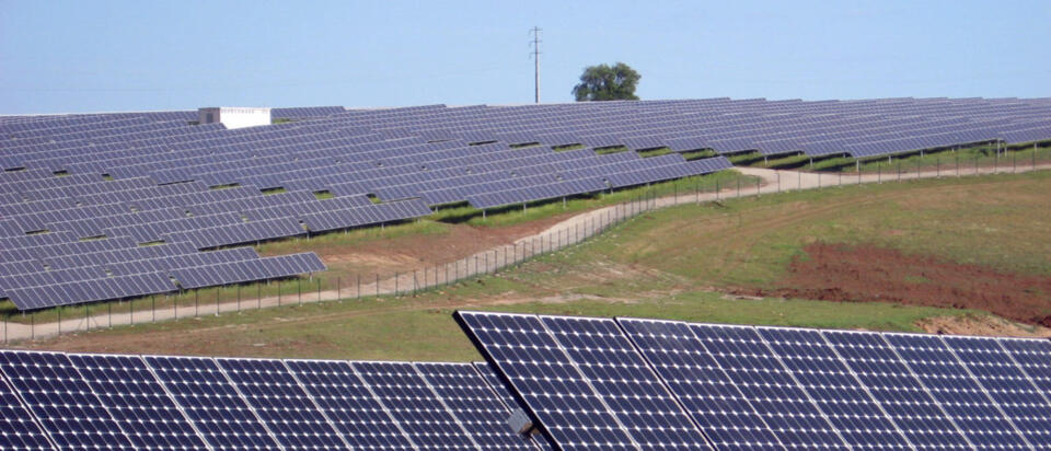 Trump Admin’s Energy Plans Clash With Solar Giant - NewsBreak