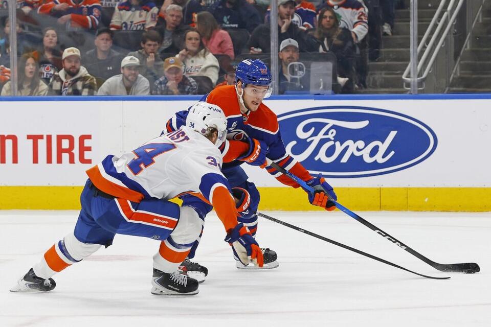 Adam Boqvist Signs In Switzerland - NewsBreak