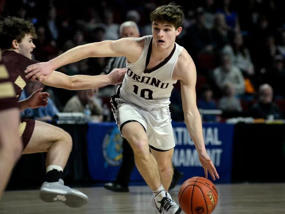Pierce Walston of Orono wins Maine Gatorade Boys Basketball Player of