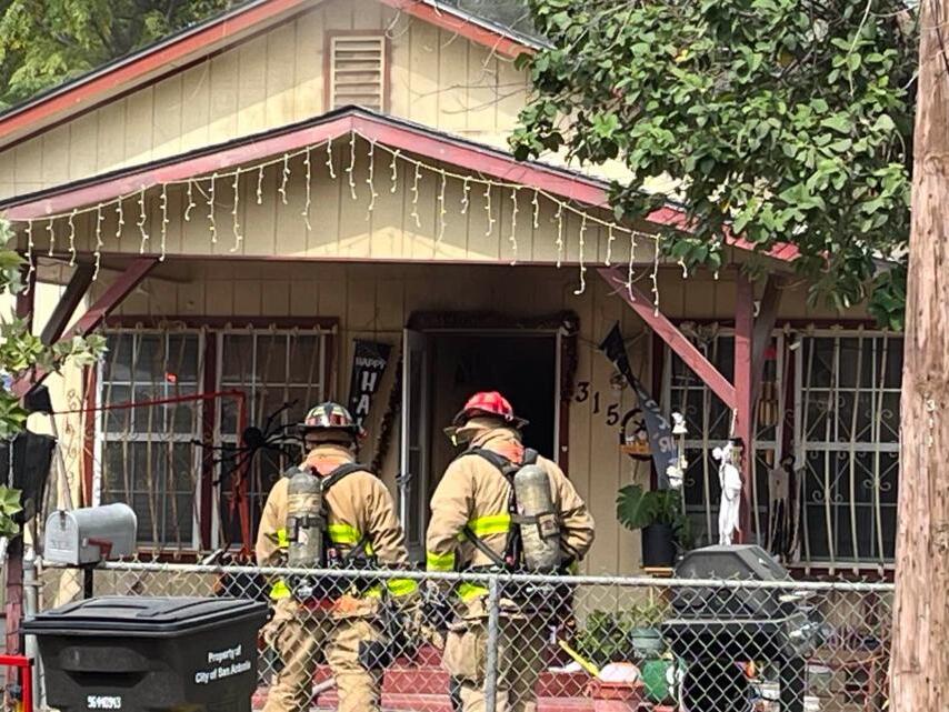 Two pets die in house fire on the west side, SAFD says
