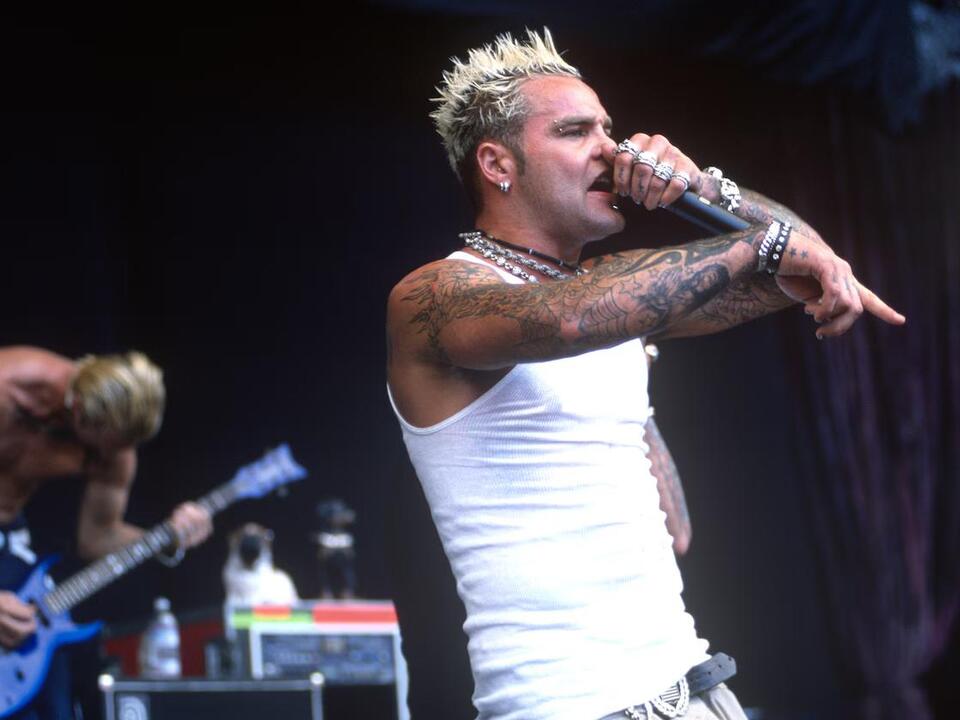 Cause of death revealed for lead singer of chart-topping band