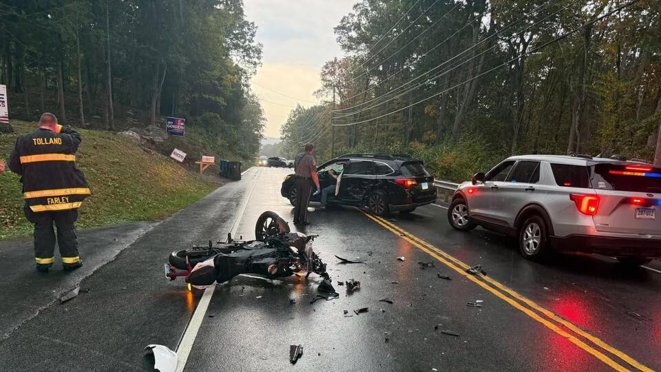 Serious crash closes Route 195 in Tolland - NewsBreak