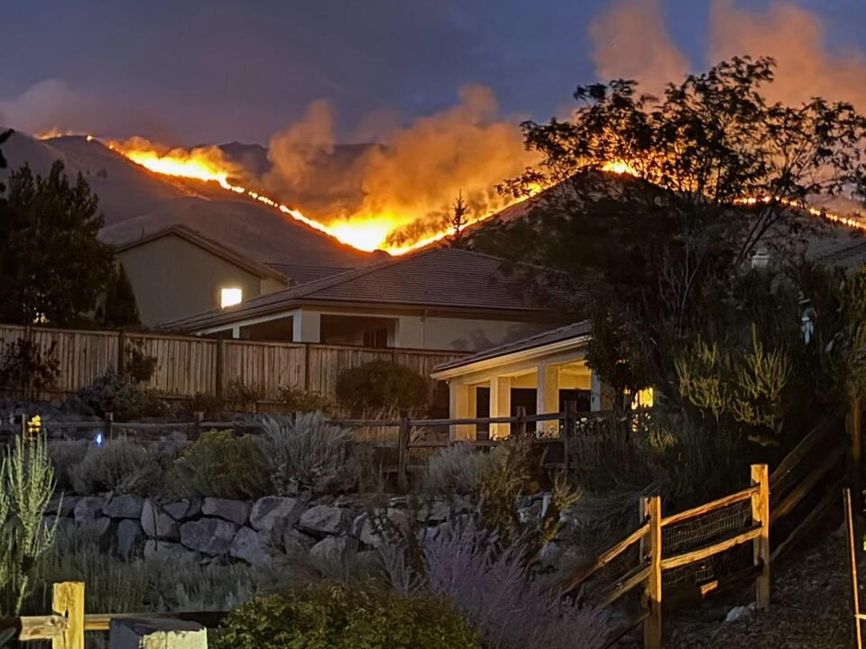 Fast-growing Hawk Fire explodes to 10,000 acres, spurs evacuations outside Reno