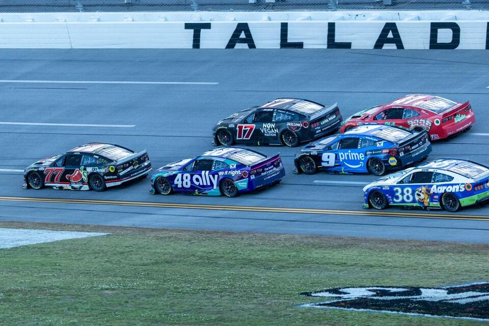 NASCAR Tweaks Talladega Package With Smaller Spoiler - NewsBreak