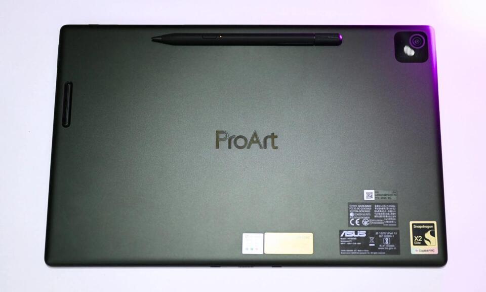 Asus ProArt PZ14 review: A rare Windows tablet that almost replaced my ...