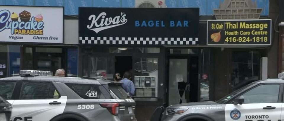 Toronto hate crime unit probes damage at 2 Jewish