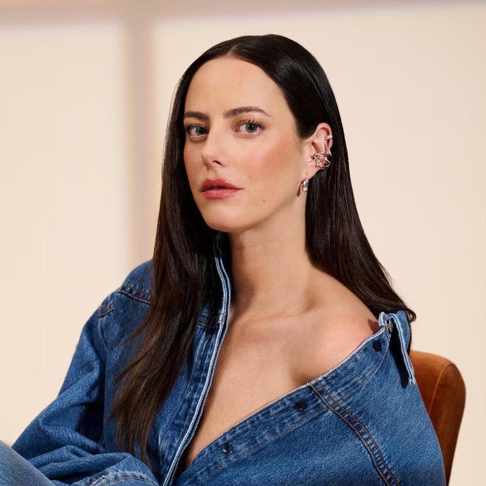 Kaya Scodelario Explains Susie and Eddie’s “Work Wife–Work Husband ...