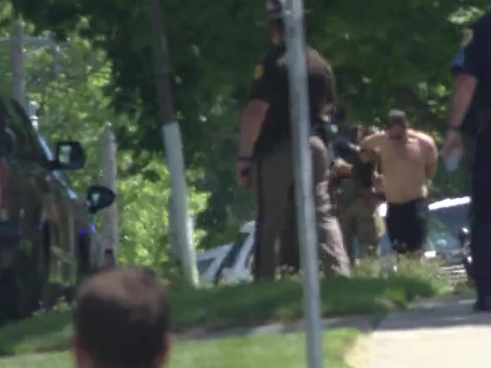 Suspect identified in Des Moines chase, standoff