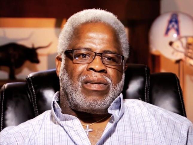 Earl Campbell: The Tyler Rose Blooms On and Off the Gridiron