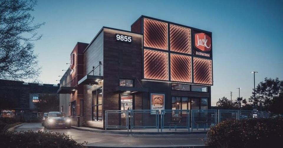 Taco Bell throws back to 2016, Jack in the Box names CEO-in-waiting, and Chipotle looks to Gen Alpha