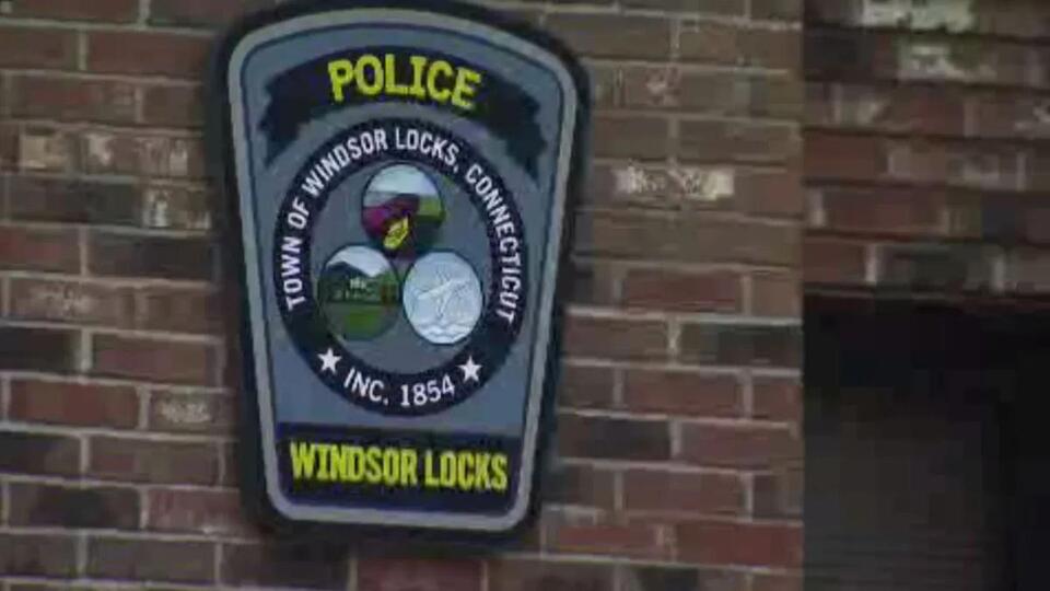 Police issue warning after learning raccoon in Windsor Locks had rabies ...