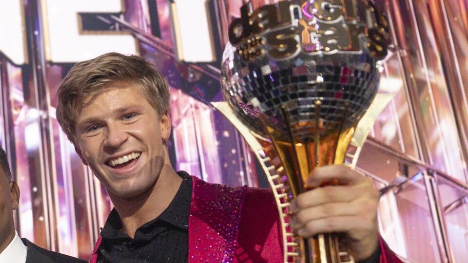 DWTS Winner Robert Irwin Predicts Who Will Win in Season 35, Gives ...