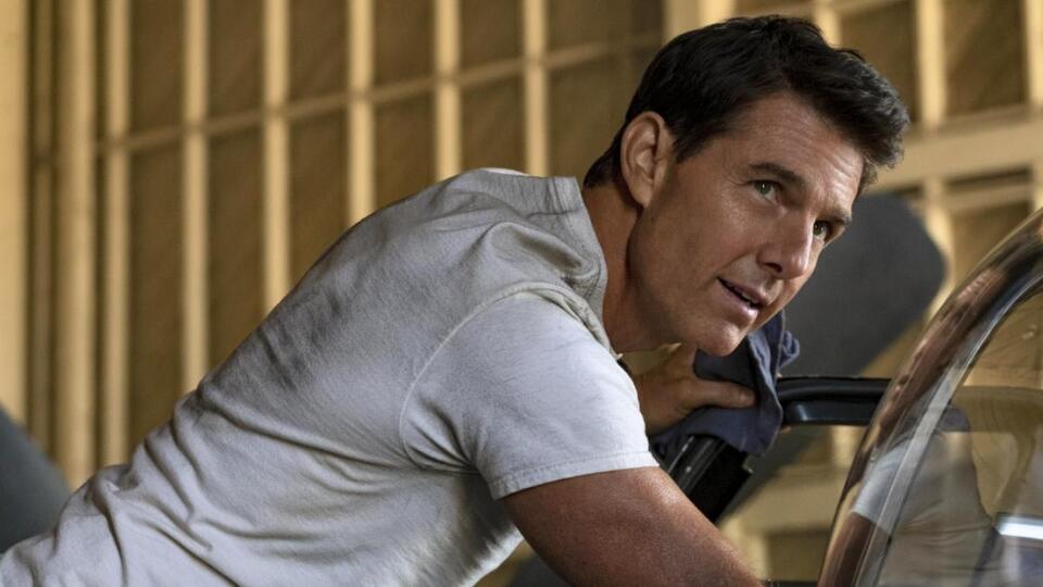 Tom Cruise & Anne Hathaway Shut Down Days of Thunder 2 AI Suspicions ...