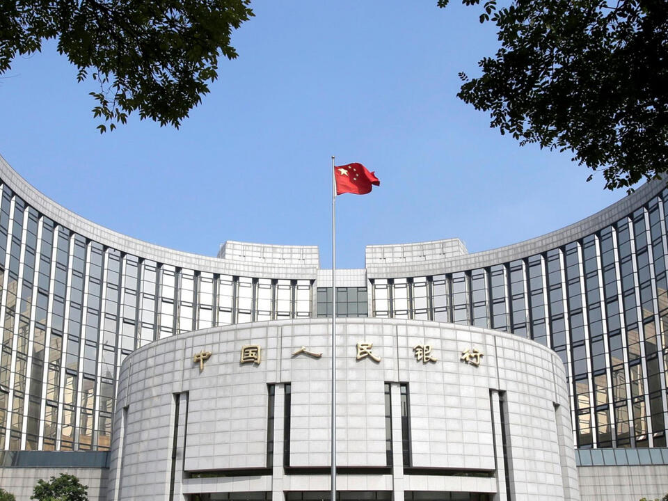 China Cuts Key Lending Rates Amid Efforts to Boost Economic Growth
