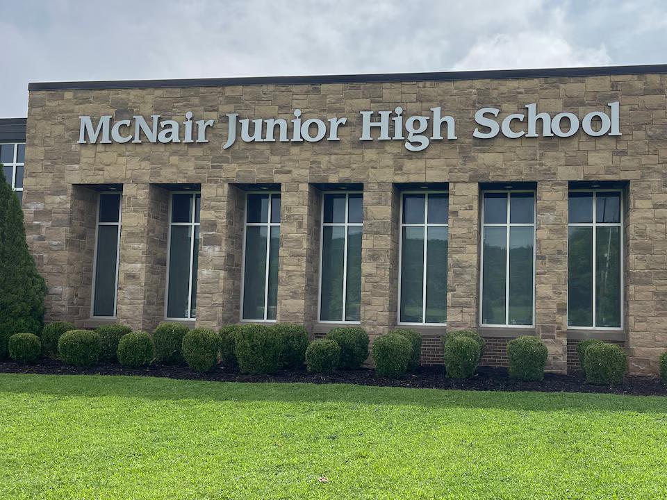 Alabama junior high student arrested after allegedly trying to bring