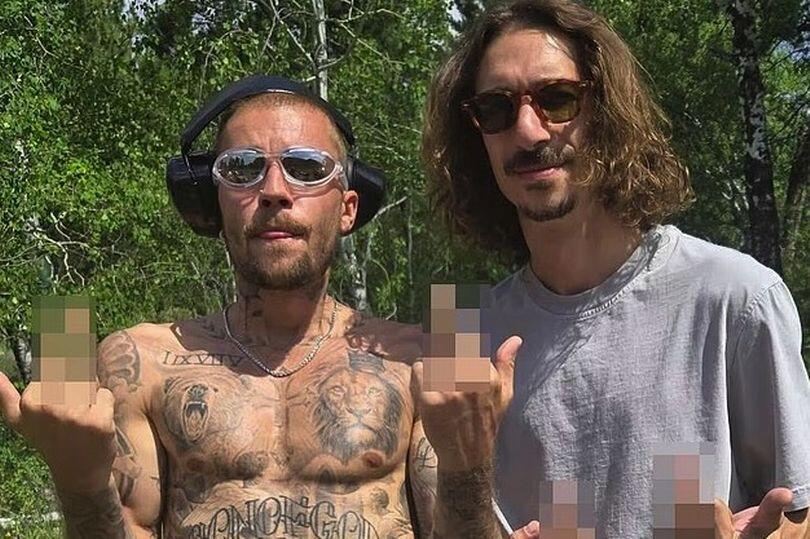 Justin Bieber goes shooting with friends as he blows off steam after ...