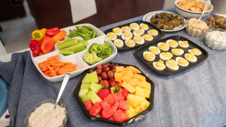 7 Labor Day Foods You Should Throw Away After Two Hours
