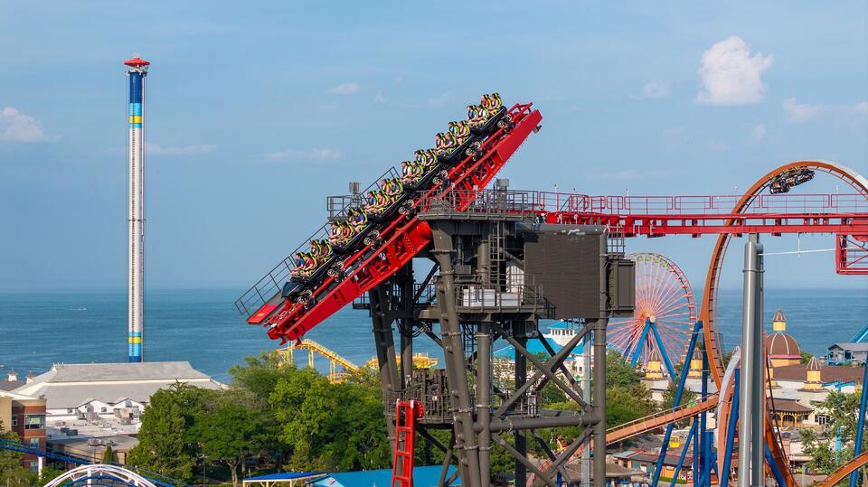 Six Flags says ‘We want you back’ | 6 ways new CEO is planning the ...