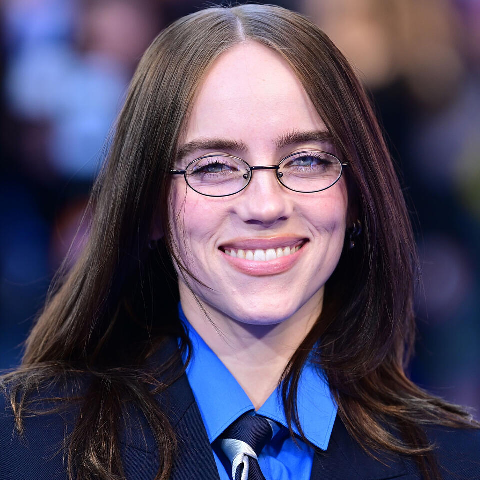 Fans React To Billie Eilish's 'Incredible' Transformation As She ...