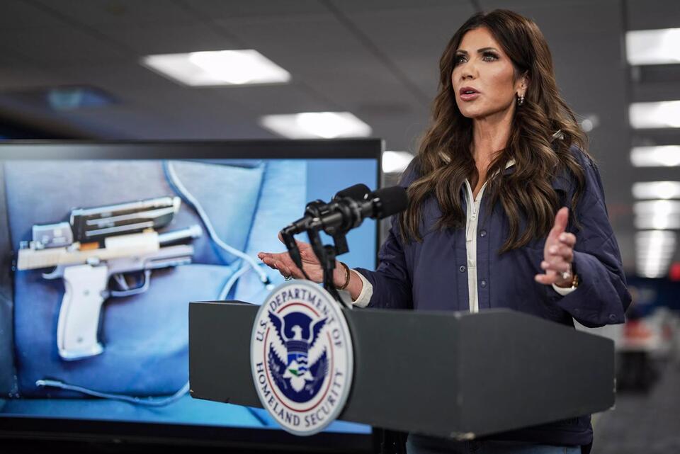 SHUTDOWN WATCH: DHS Funding Bill Blocked By Senate Democrats - NewsBreak
