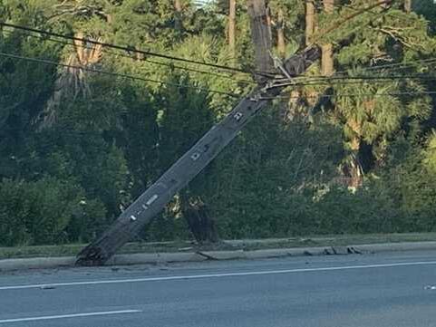Tybee Island accident shuts down Hwy 80, forces power off for hours