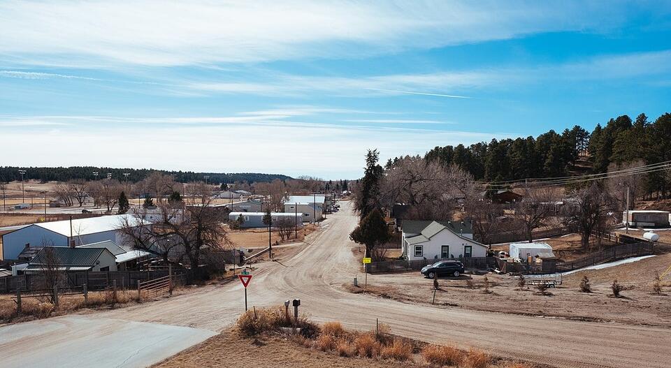 10 Secluded Neighborhoods Set in the Wide Open Spaces of Eastern ...