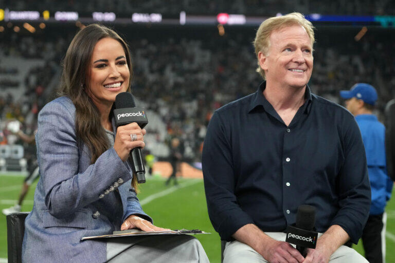 nfl-announcer-schedule-pairings-for-week-15-of-2025-season-newsbreak