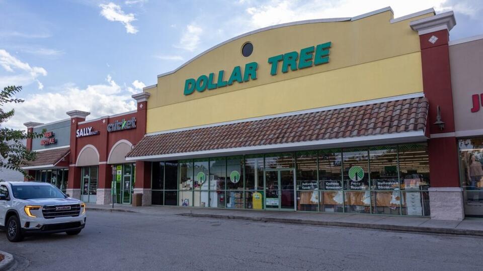 Dollar Tree recalled 360,500 balloon pumps after one caught fire and ...