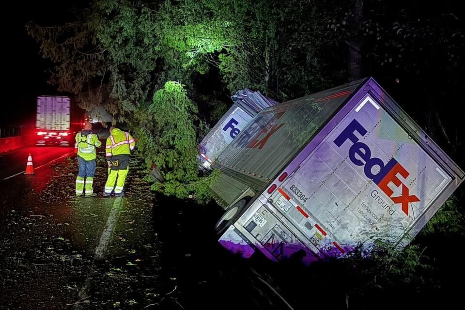 Morning FedEx Semi Crash Causes Traffic Issues on SR-18 - NewsBreak