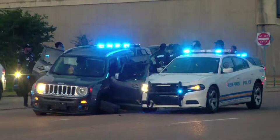 Six teens arrested after carjacking, high-speed chase ends in Southaven ...
