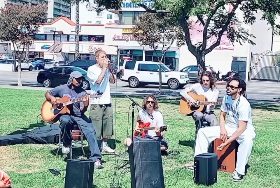 Justin Bieber Plays Random Acoustic Set In MacArthur Park - NewsBreak