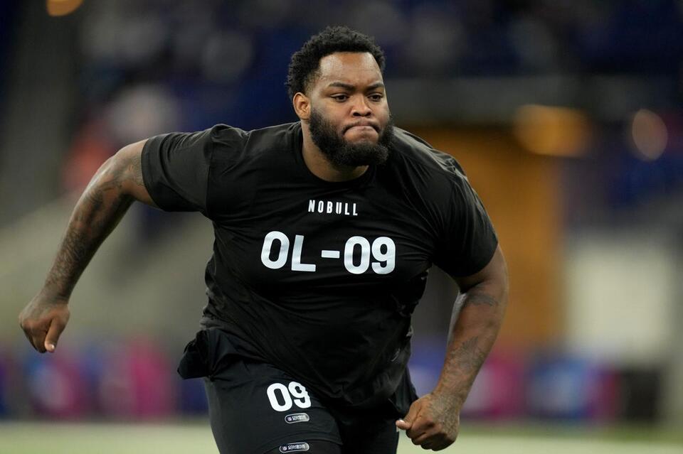 Seahawks Trade Up For Iowa Guard After Bradford Posts NFL’s Worst Guard ...