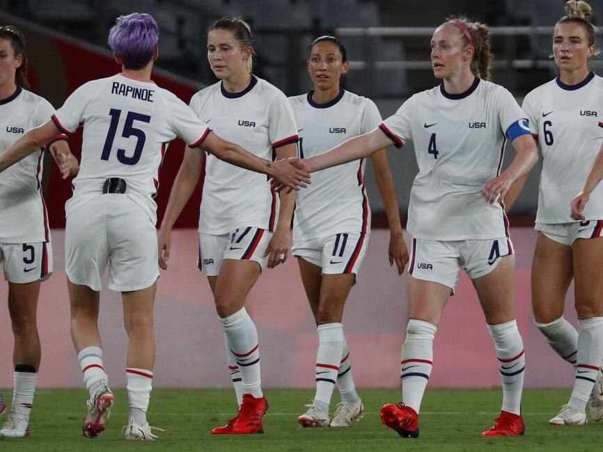 olympics-u-s-women-draw-with-australia-advance-in-soccer-tourney