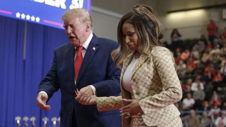 Fact Check: Trump said Nicki Minaj has 'beautiful' butt during campaign ...