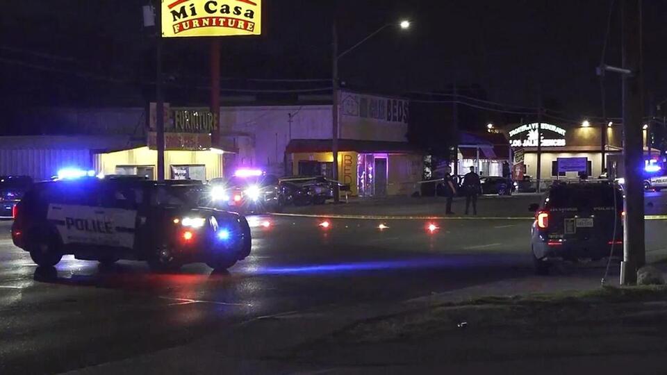 Man struck and killed while crossing street on the West Side - NewsBreak