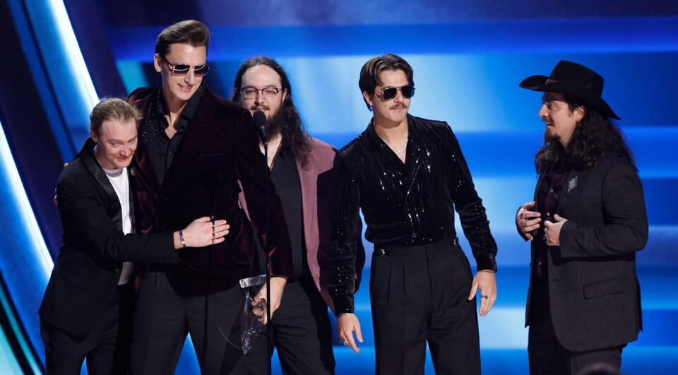Country Music Fans Rejoice As Red Clay Strays Are Crowned CMA Vocal Group  Of The Year - NewsBreak