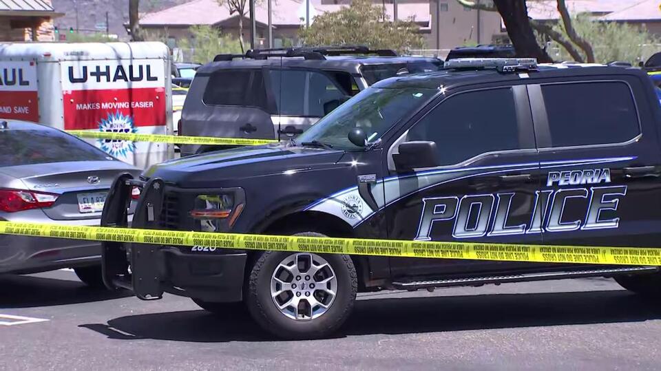 Police: Woman dead, man critical after shooting near Peoria Safeway ...