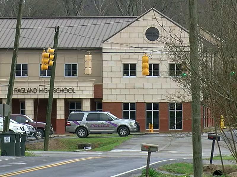 Ragland High School teacher accused of pulling knife on student